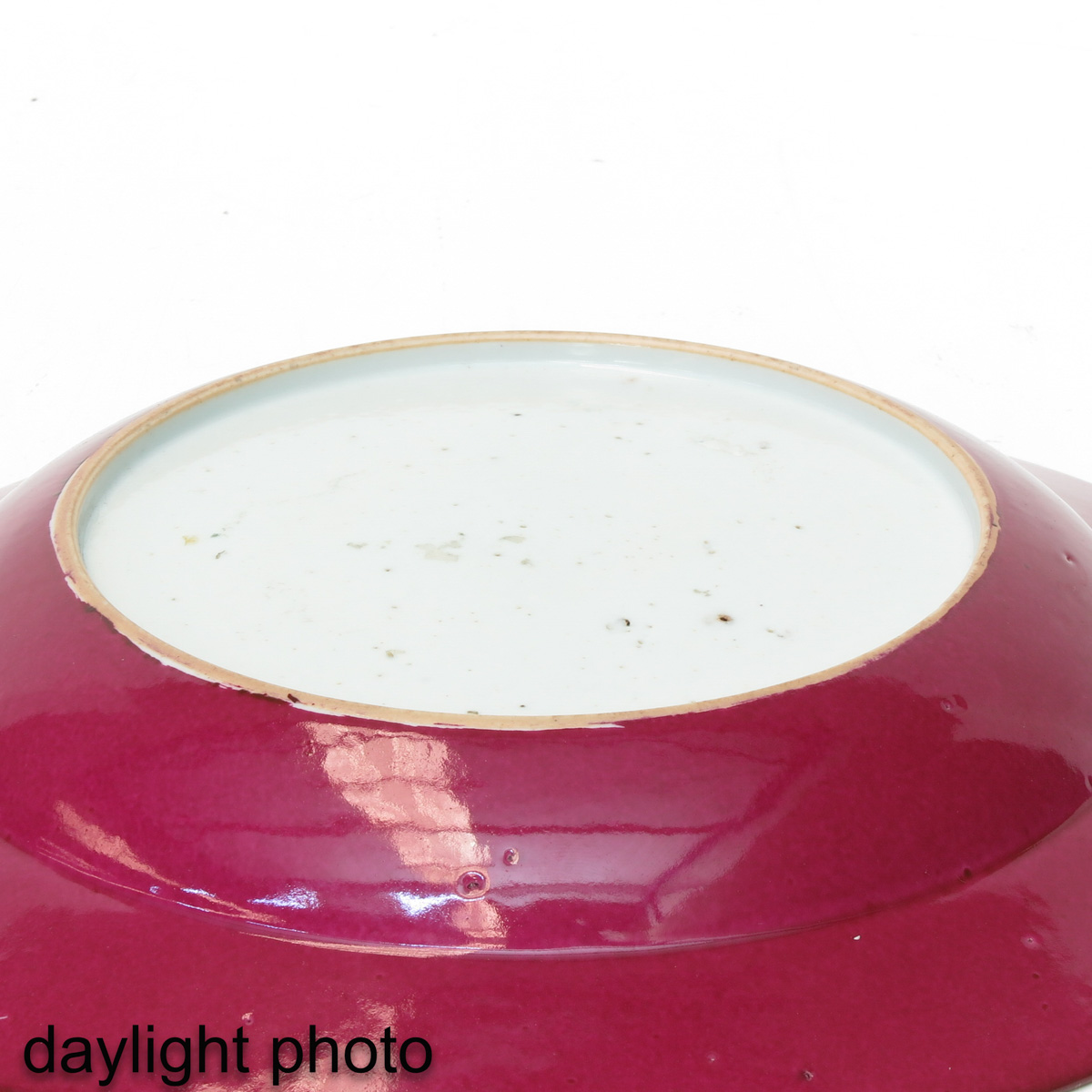 A Ruby Back Famille Rose Plate - Image 4 of 5