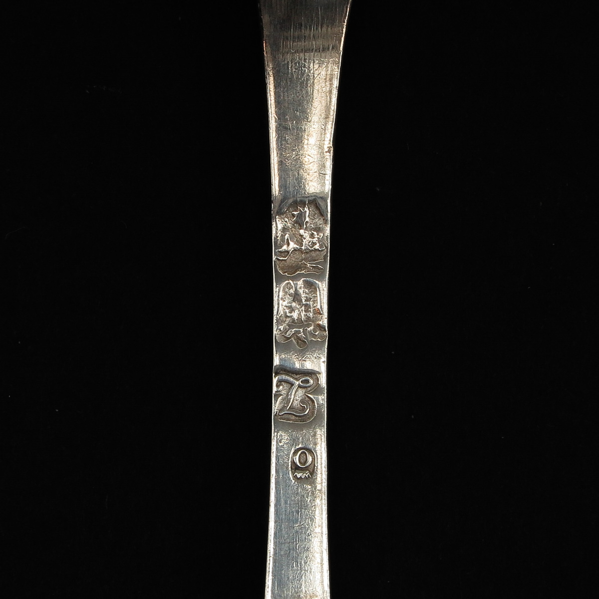 A Collection of 13 Silver Spoons - Image 3 of 10