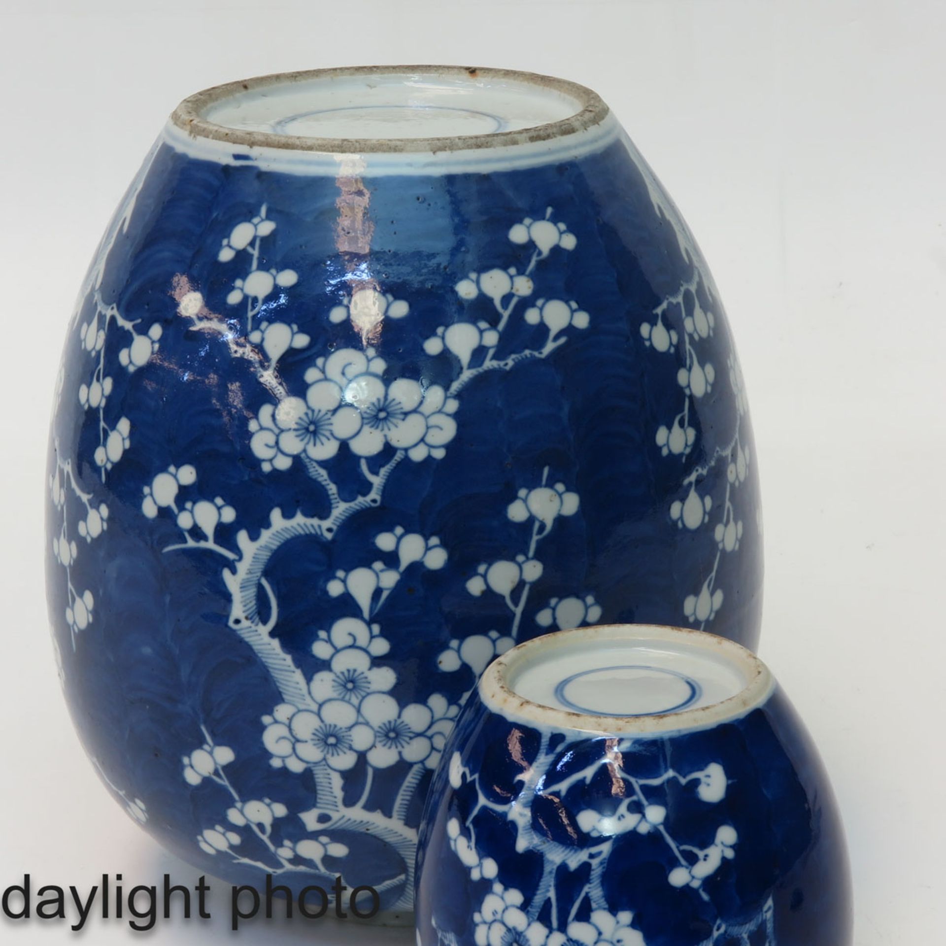 A Lot of 2 Ginger Jars - Image 8 of 10