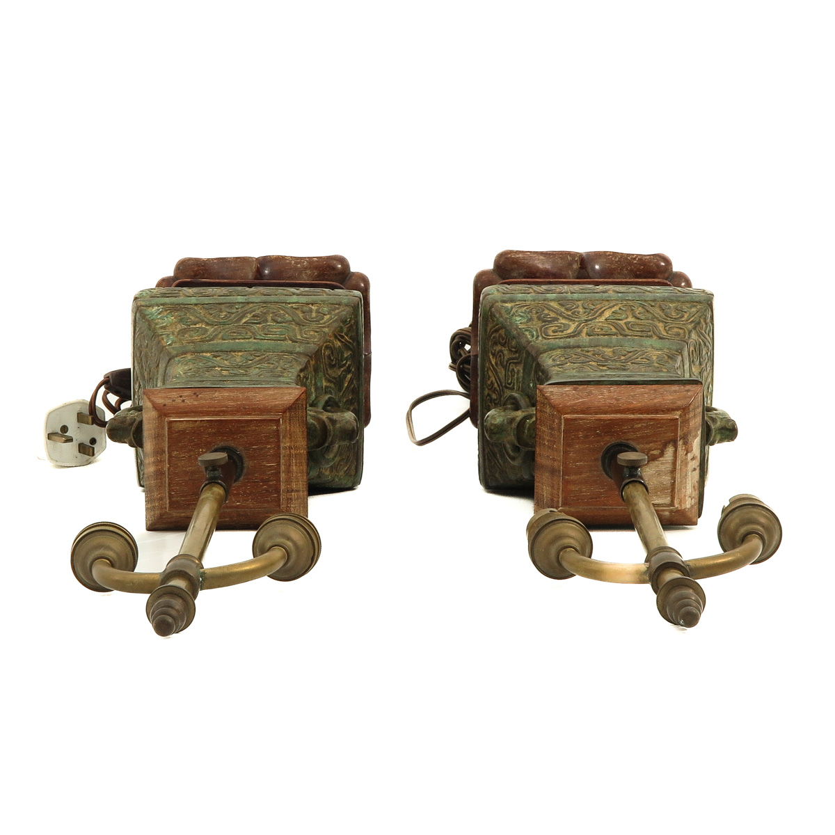 A Pair of Bronze Lamps - Image 5 of 10