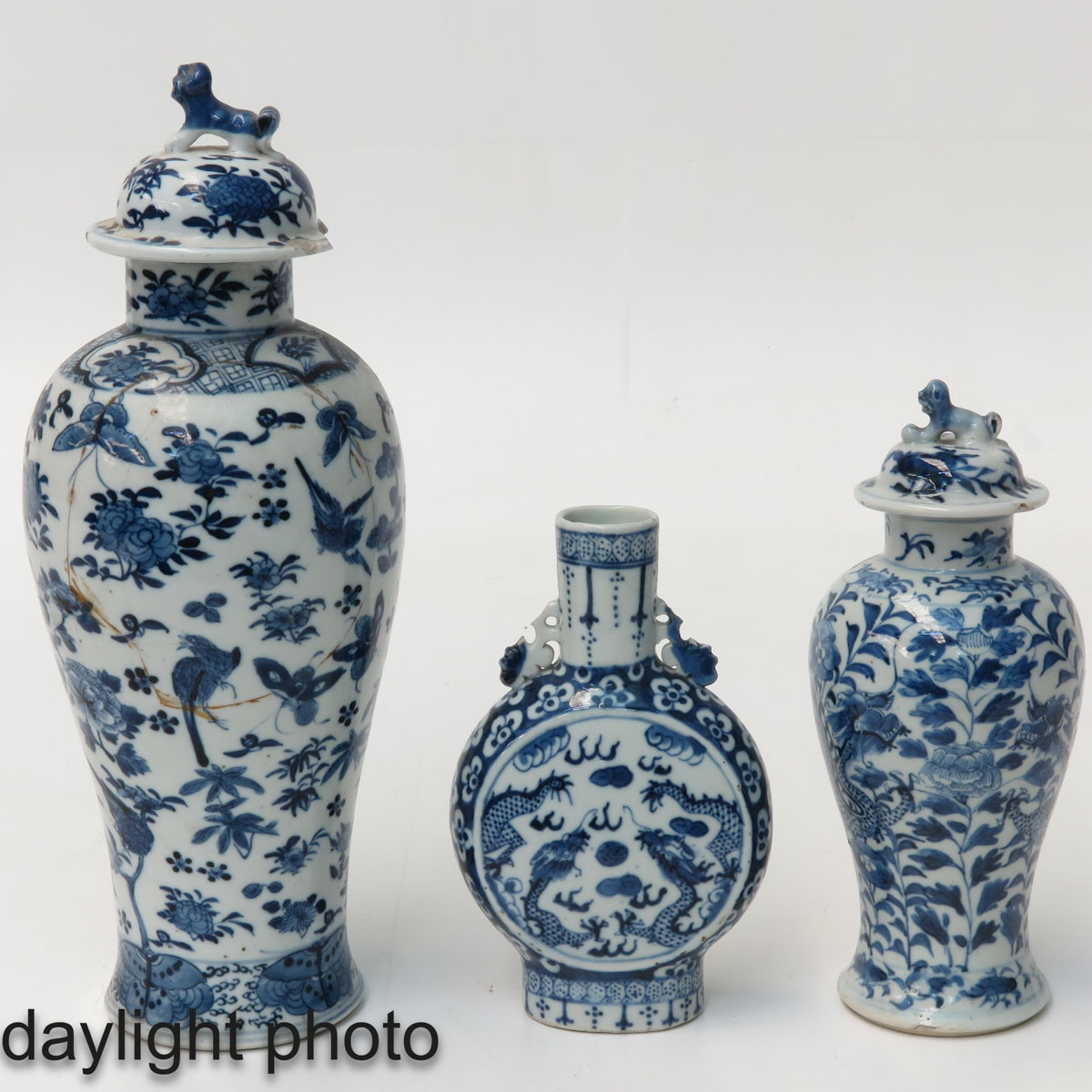 A Collection of 6 Vases - Image 7 of 10