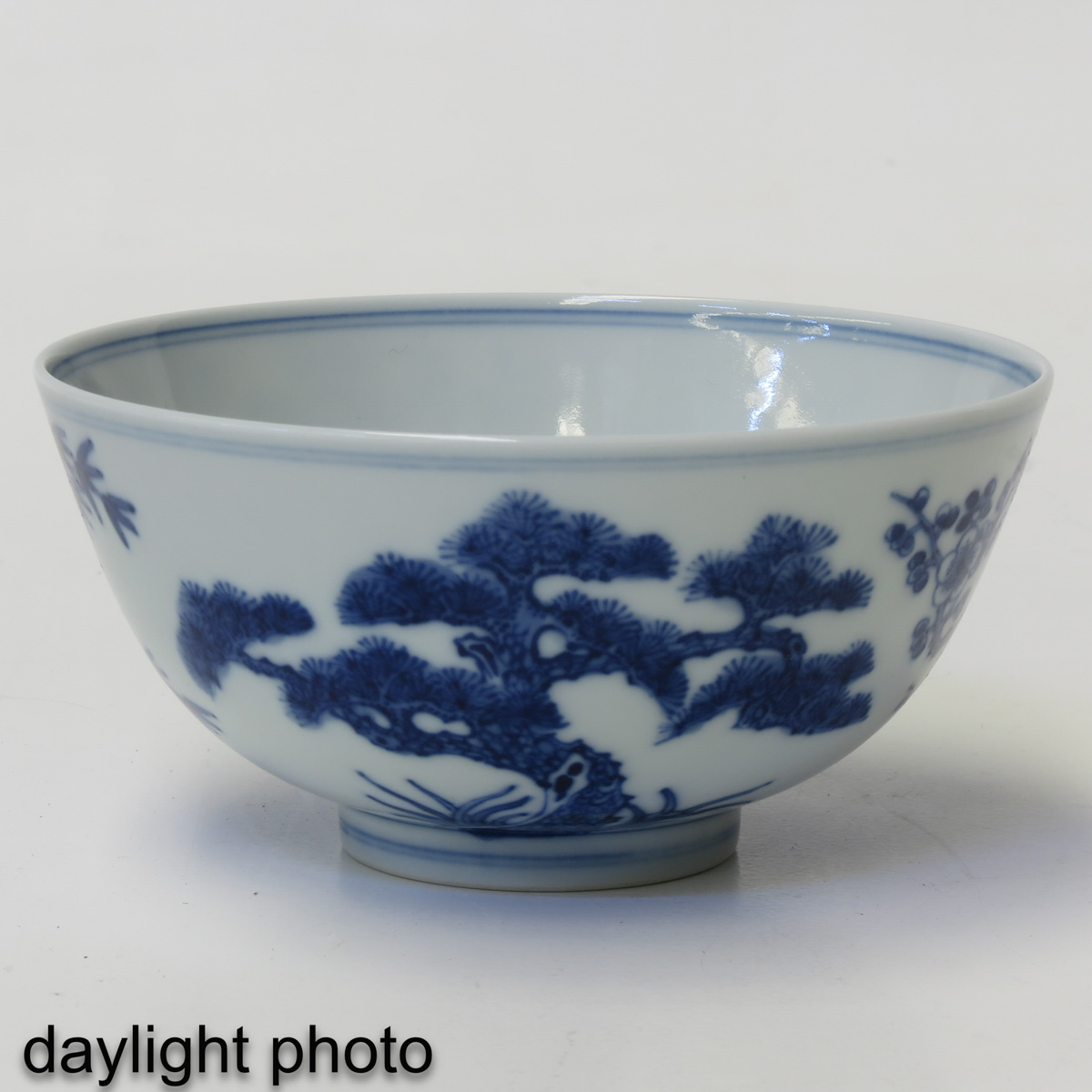 A Blue and White Bowl - Image 7 of 10