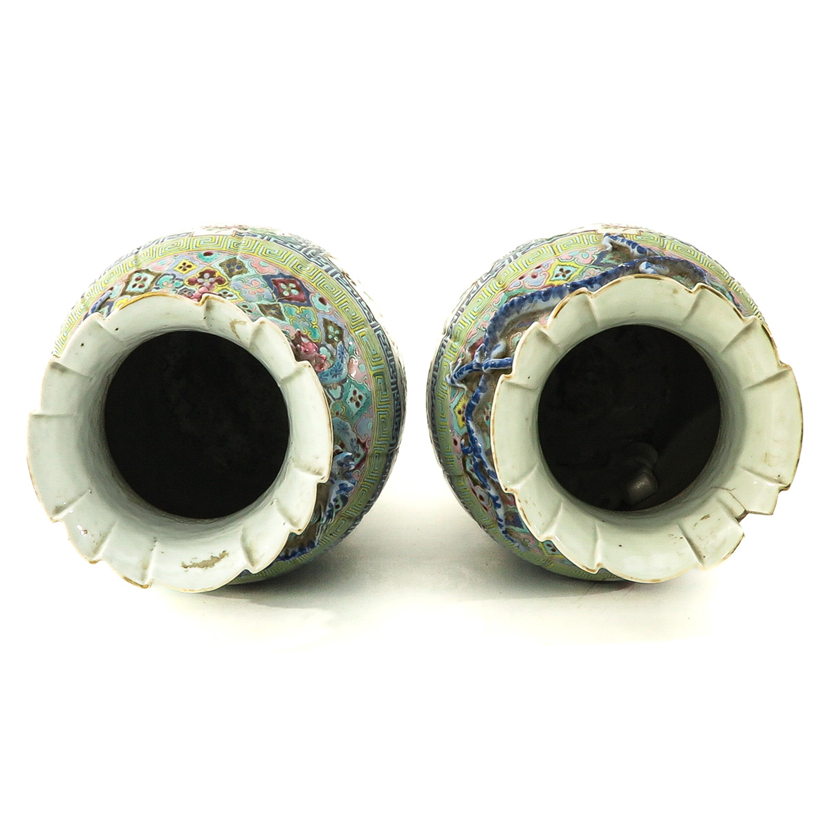 A Pair of Famille Rose Vases - Image 5 of 9