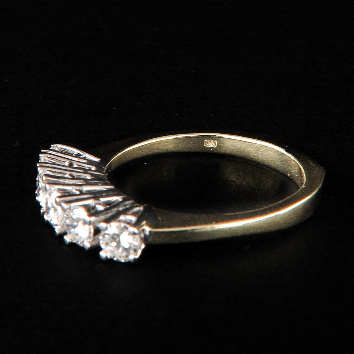 A Ladies Diamond Ring - Image 4 of 4