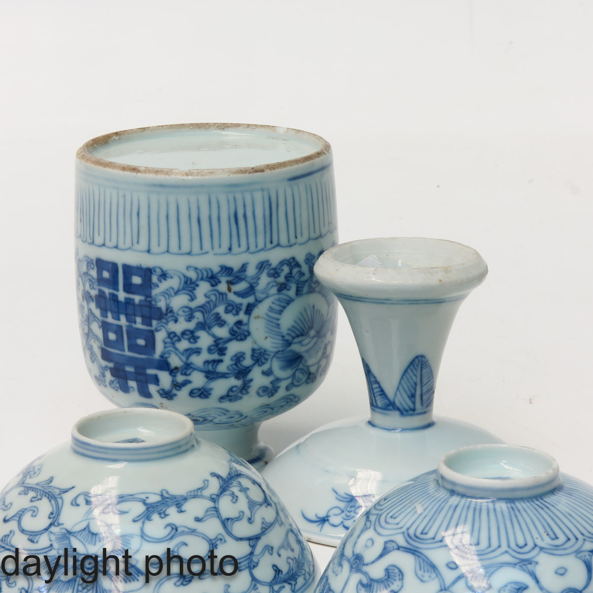 A Collection of Porcelain - Image 8 of 10