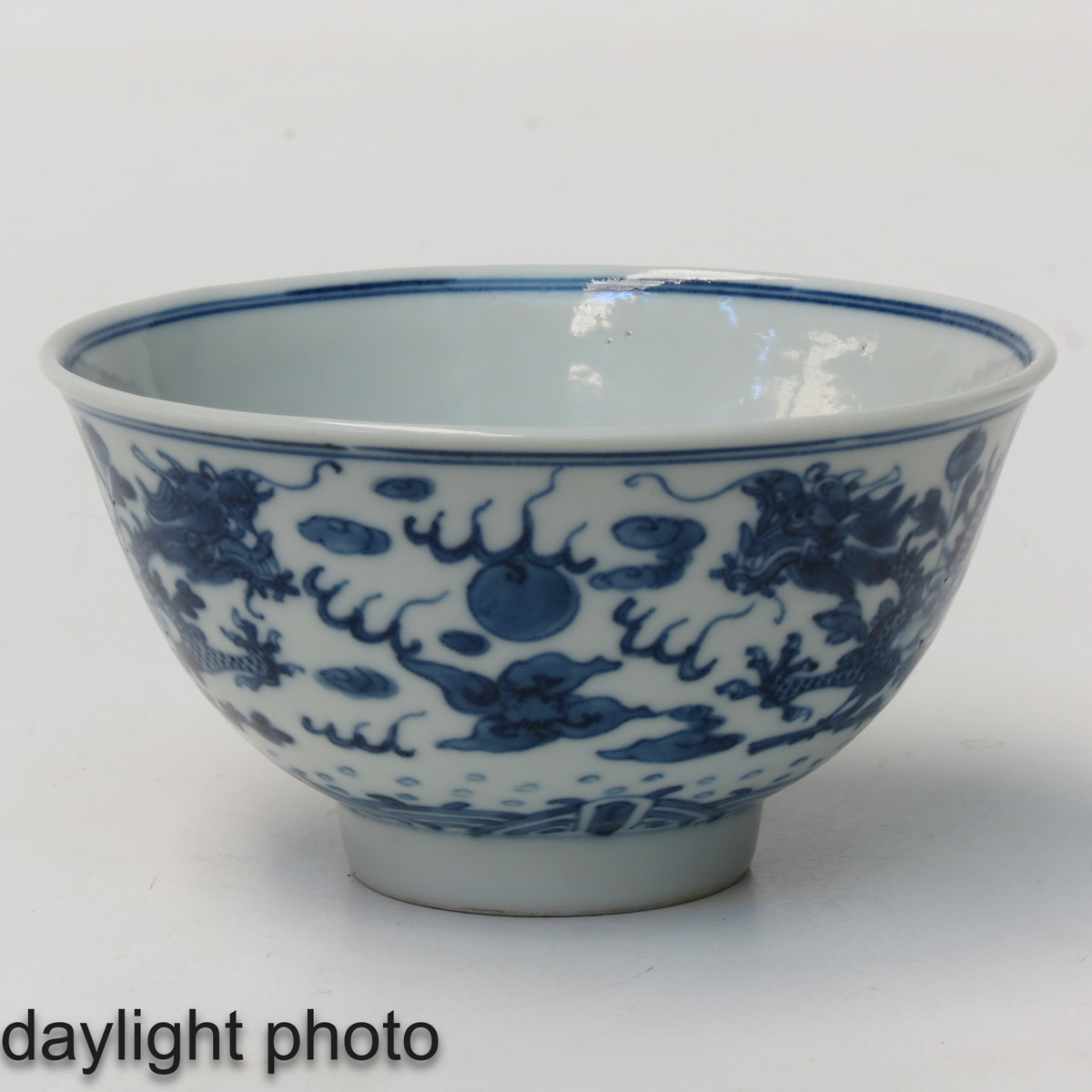 A Blue and White Bowl - Image 7 of 10