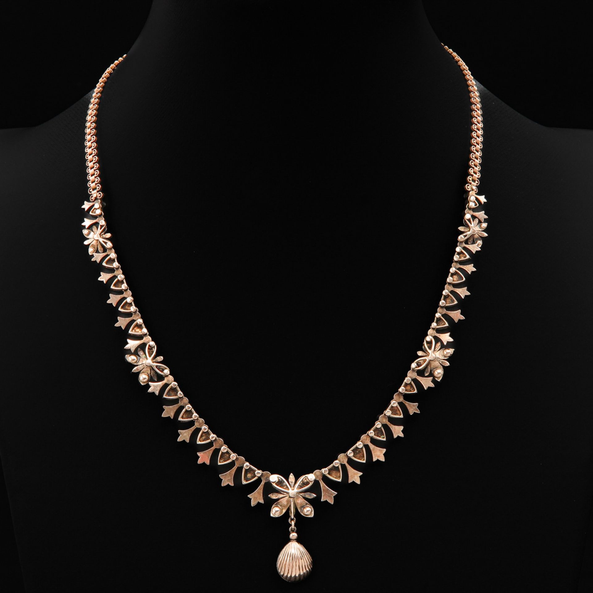 A Diamond Necklace - Image 3 of 4