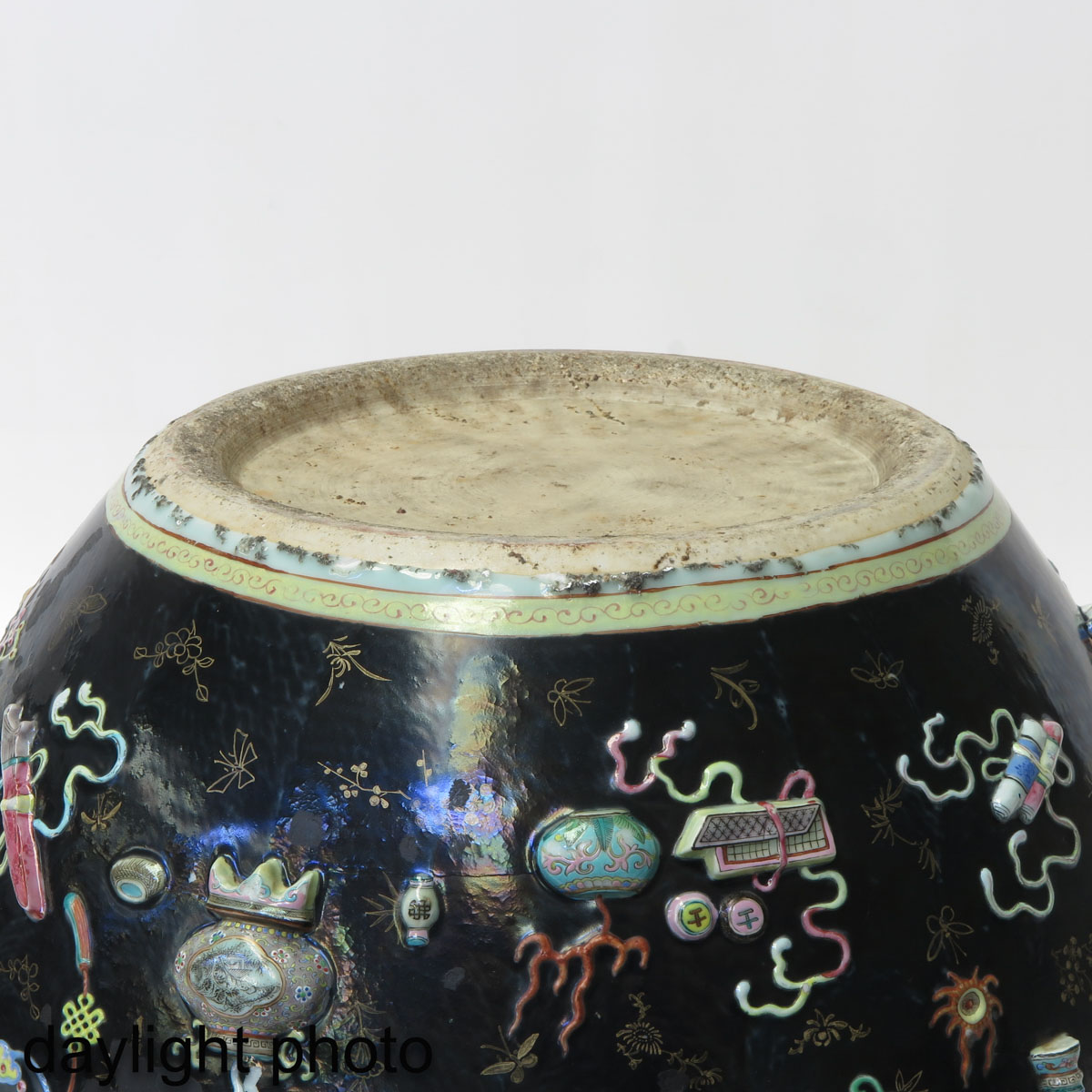 A 19th Century Very Rare Famille Noir Fish Bowl - Image 8 of 10