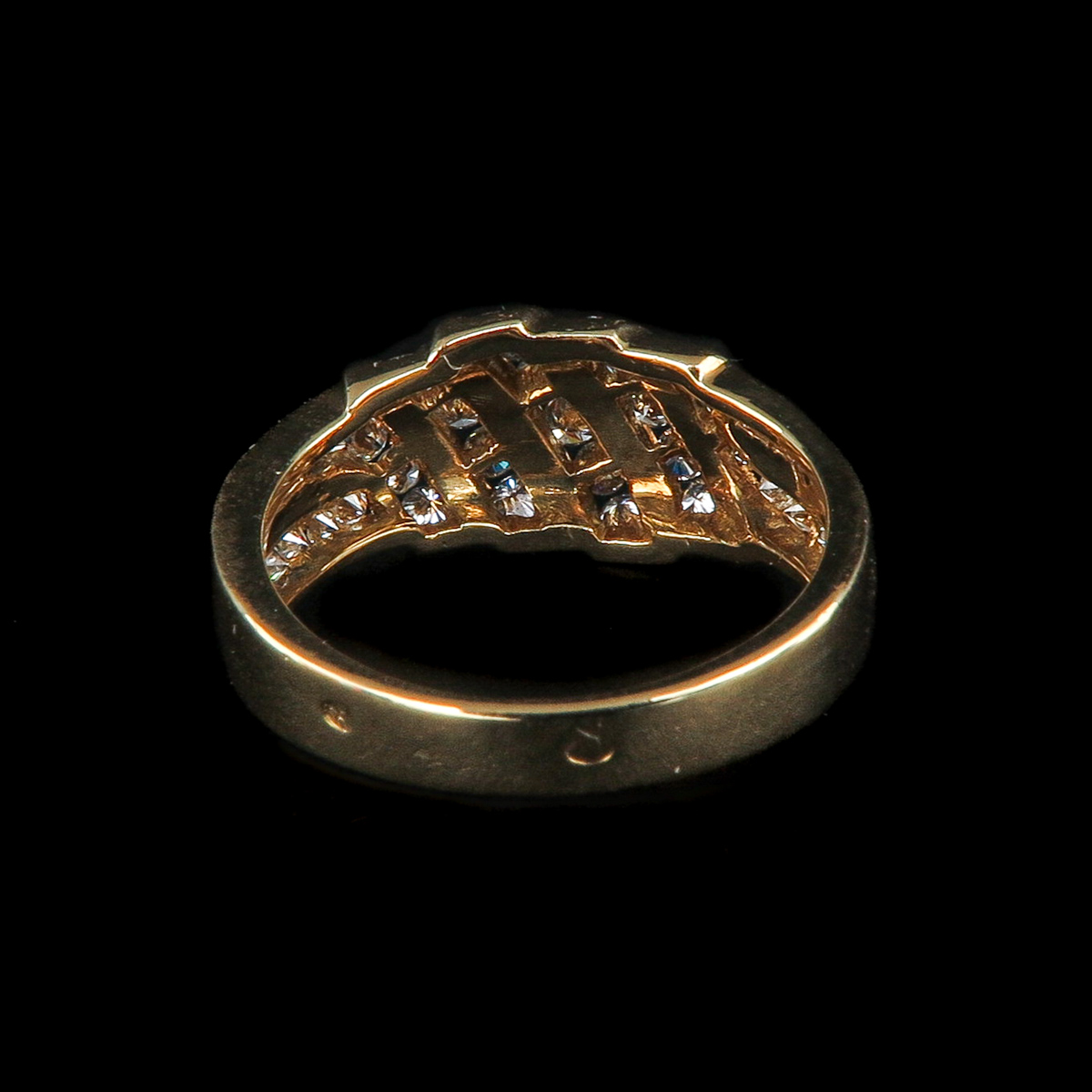 A Ladies Diamond Ring - Image 3 of 6