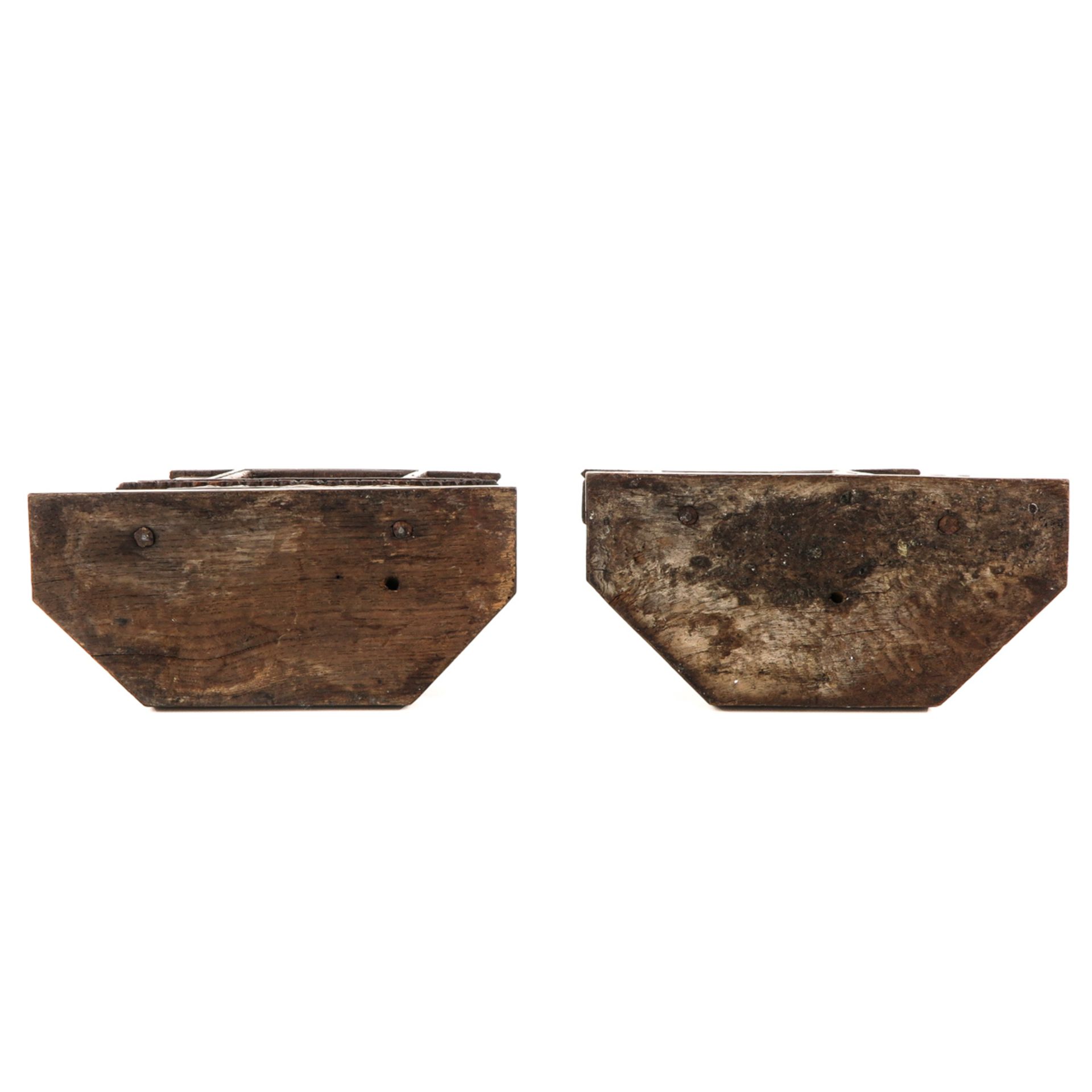 A Pair of Wood Reliquaries - Bild 6 aus 10