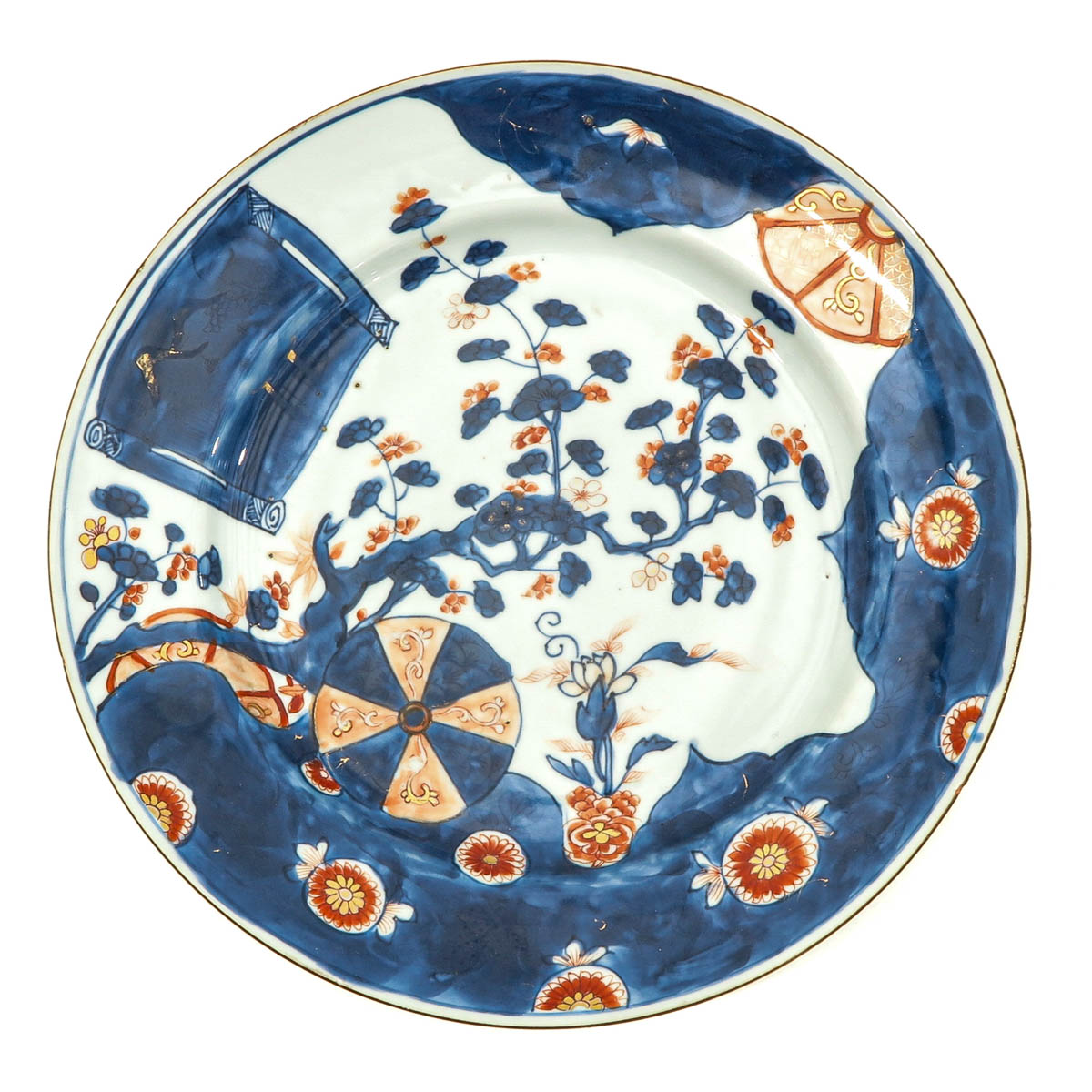 A Lot of 2 Imari Chargers - Image 3 of 10