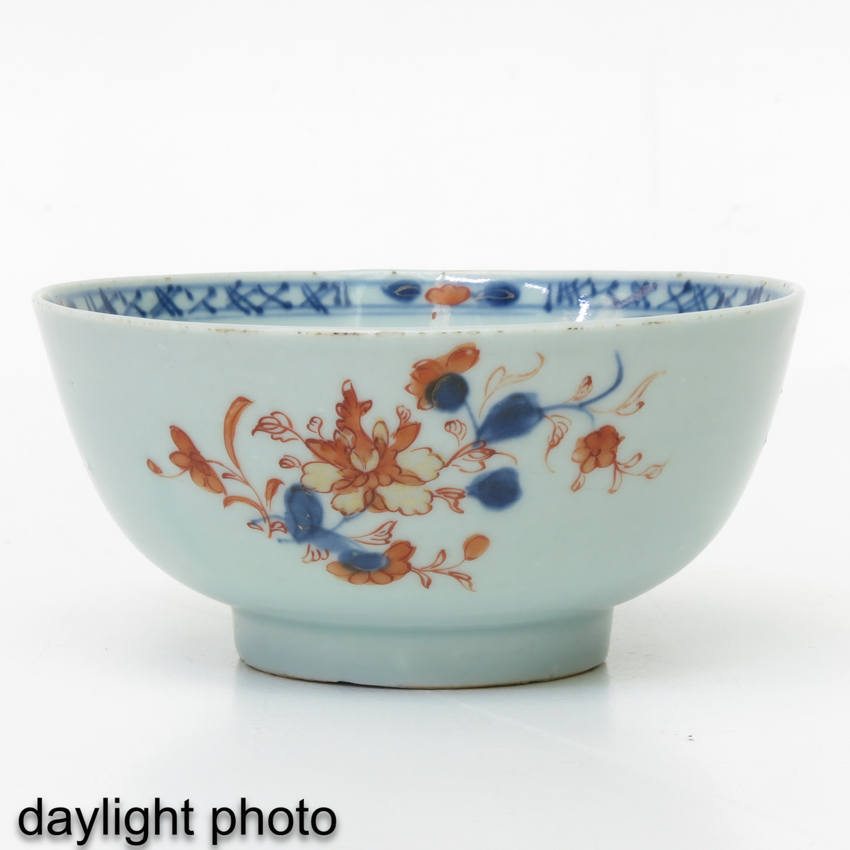 A Series of 4 Imari Bowls - Image 7 of 9