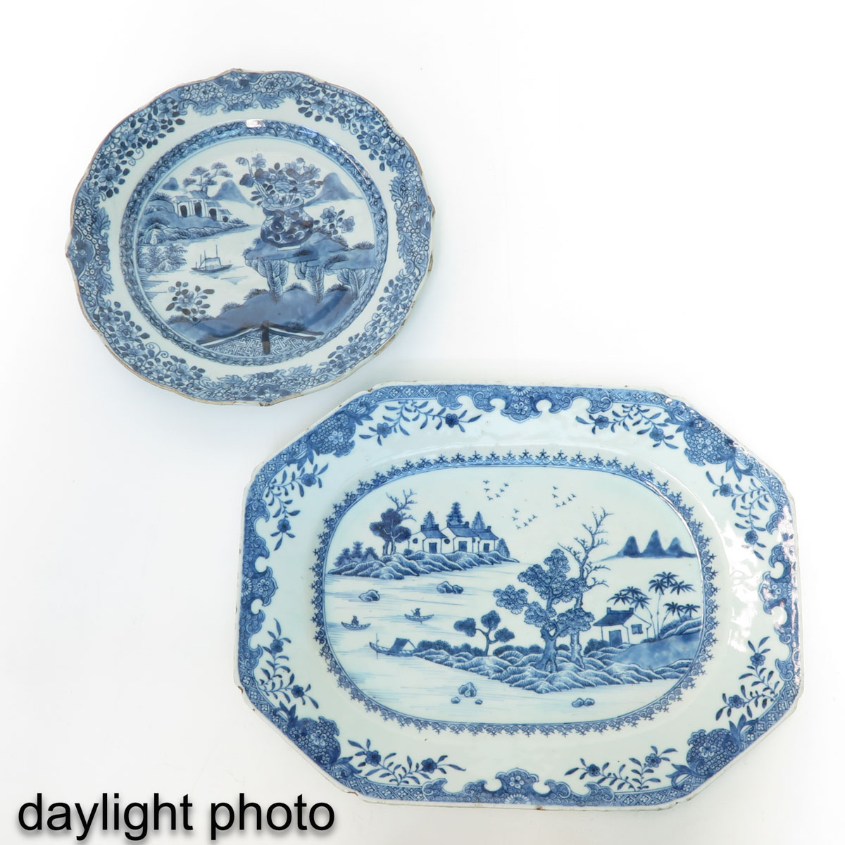 A Serving Tray and 2 Plates - Image 9 of 10
