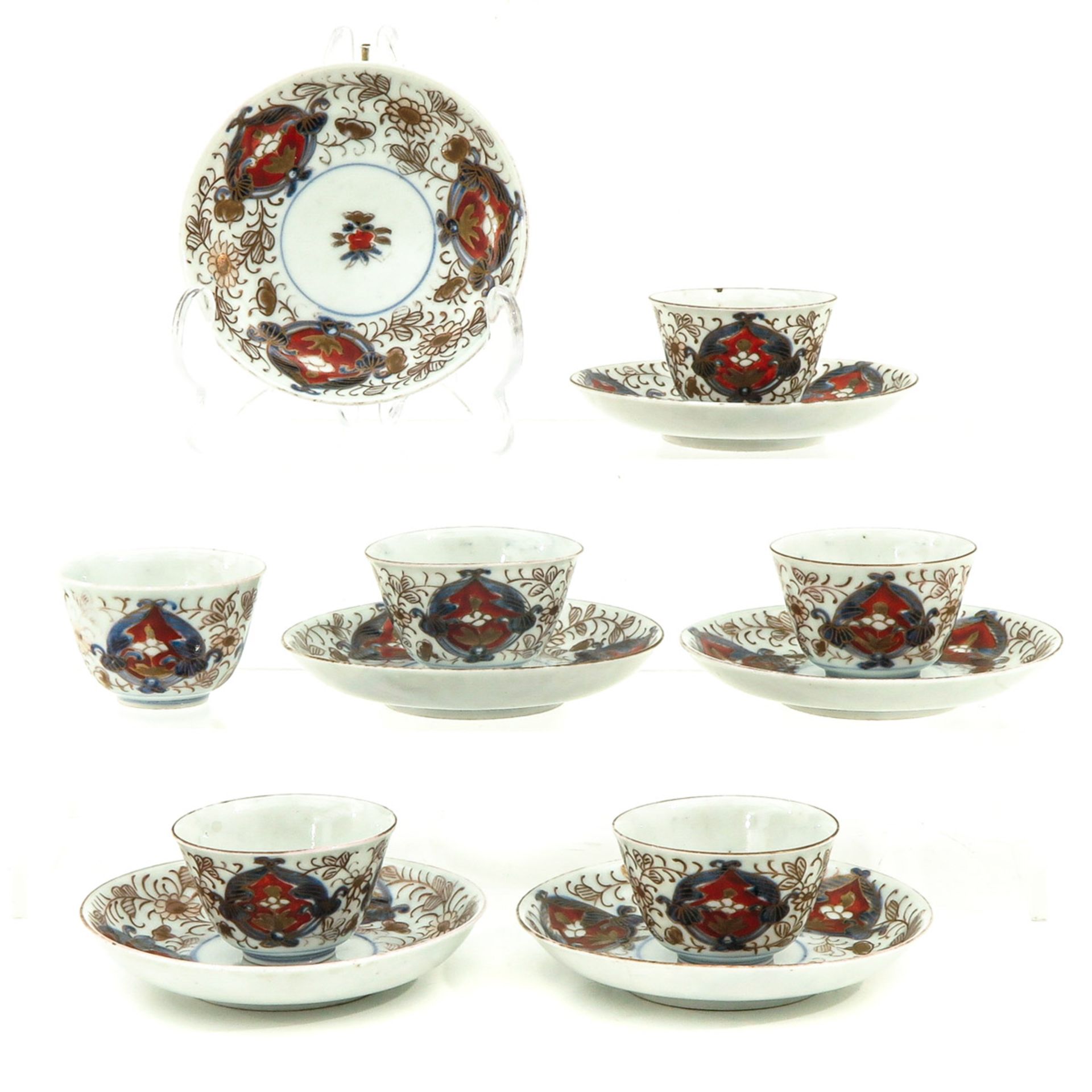 A Collection of 6 Imari Cups and Saucers