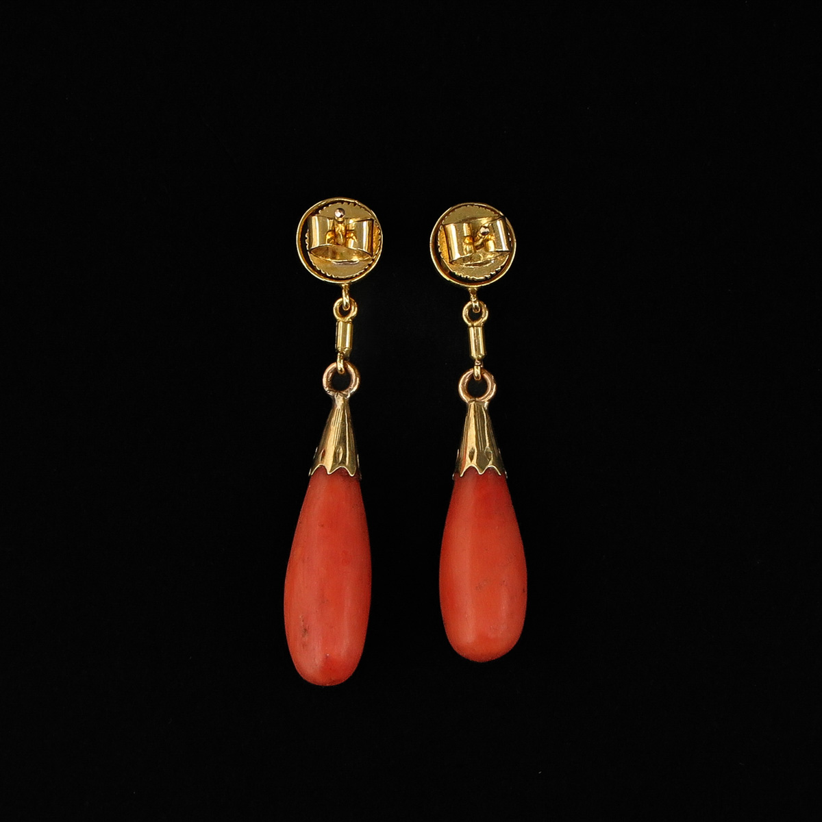 A Pair of Red Coral Earrings - Image 2 of 3