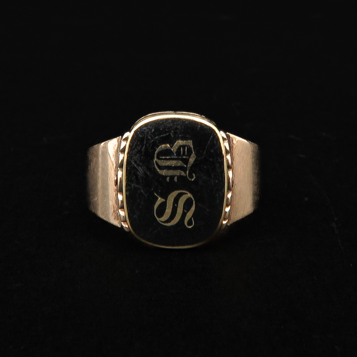 An Antique Mourning Ring - Image 4 of 4