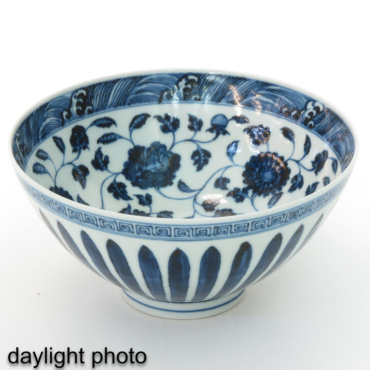 A Blue and White Bowl - Image 7 of 10