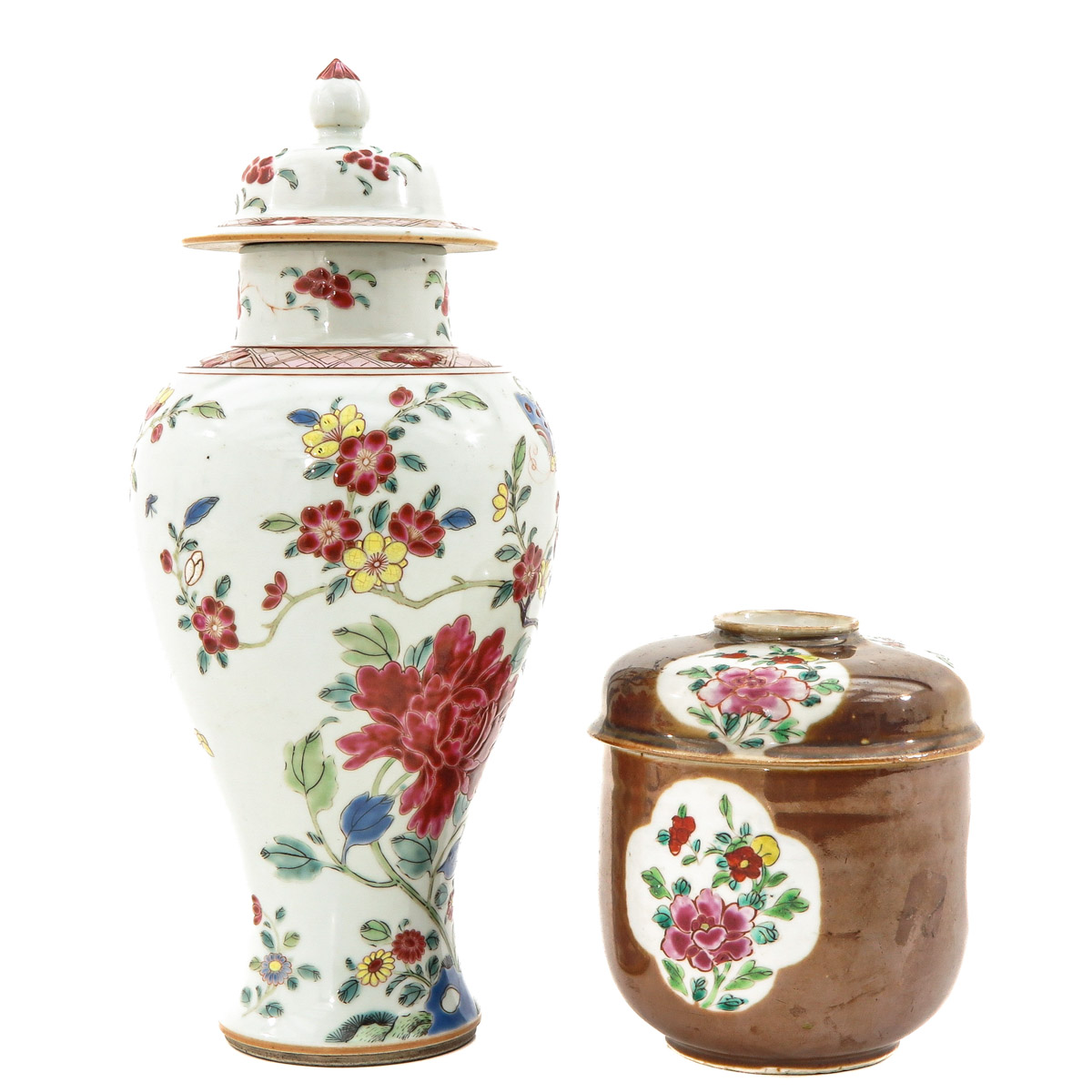 A Pot with Cover and Garniture Vase - Image 4 of 10