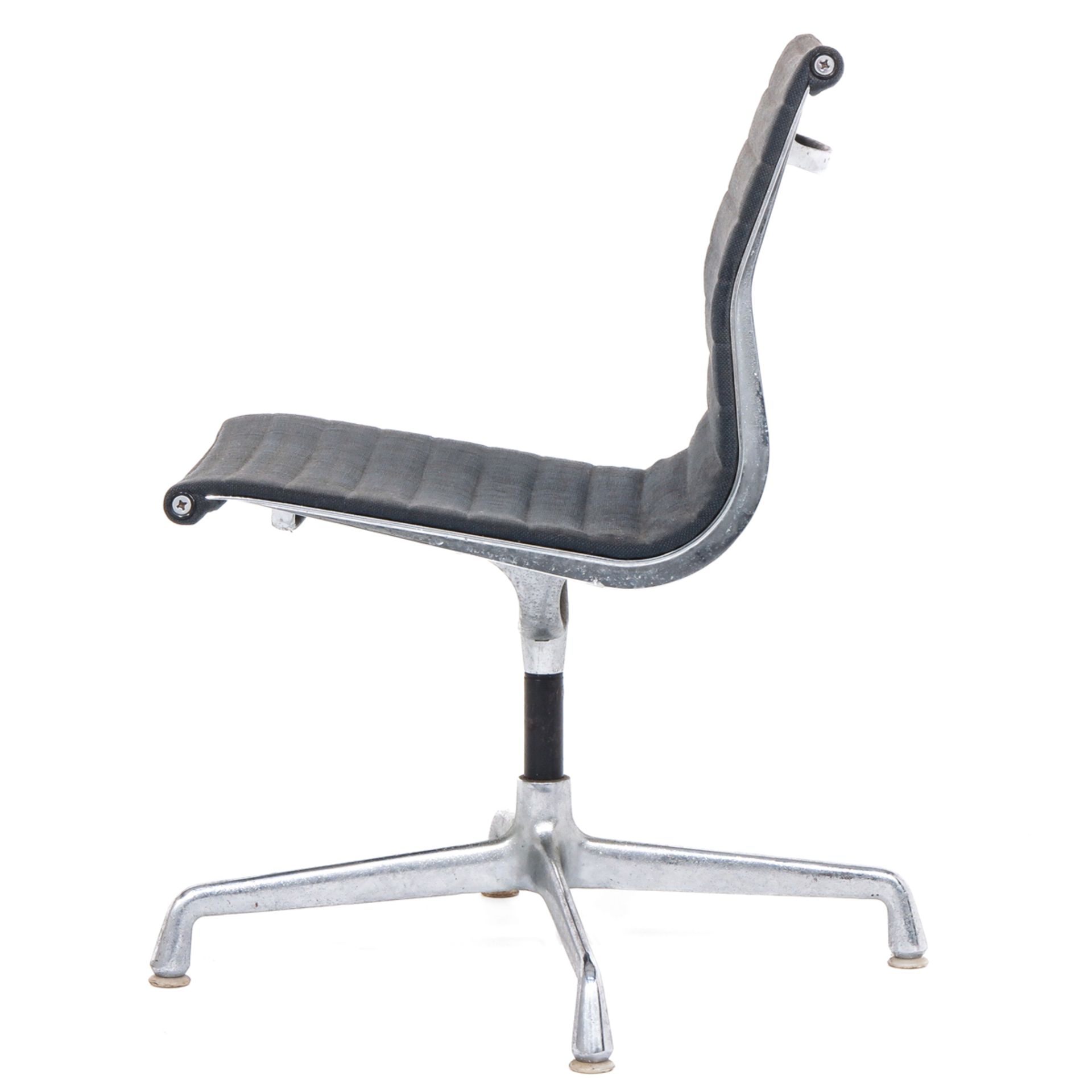 A Charles & Ray Eames Design Office Chair - Bild 2 aus 9