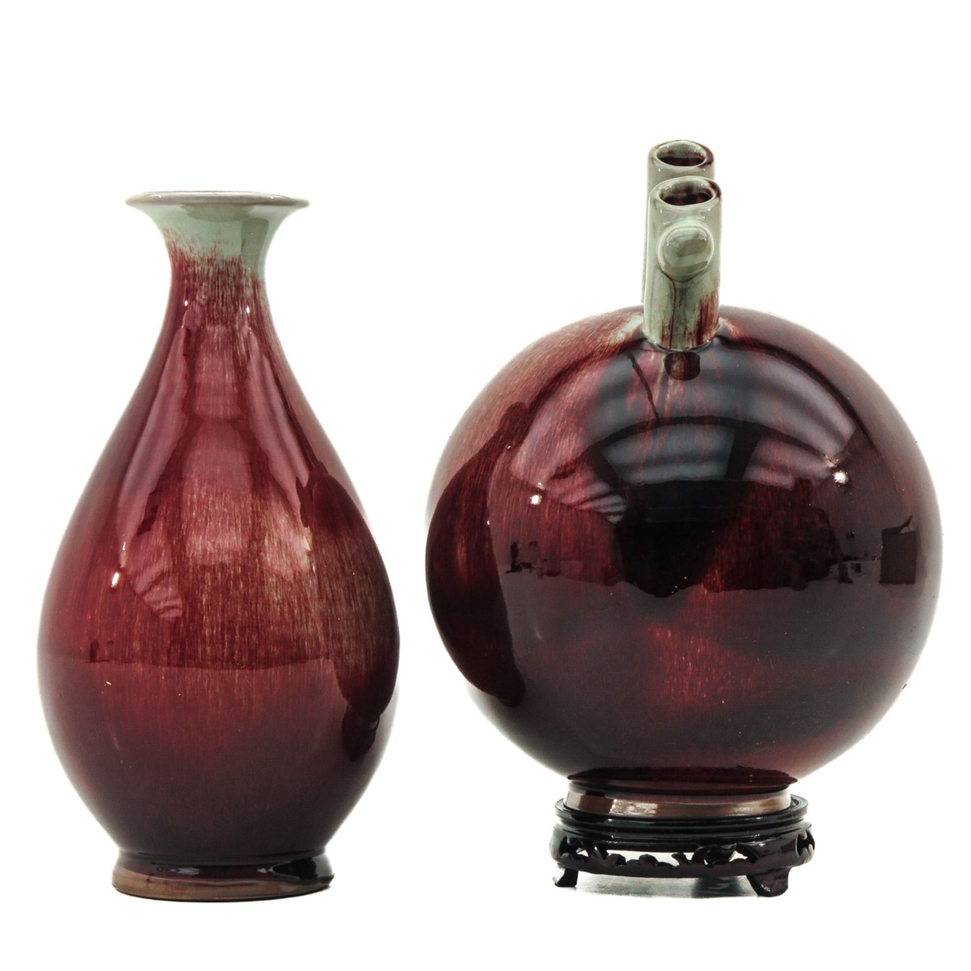 A Lot of 2 Jun Ware Vases - Image 4 of 6