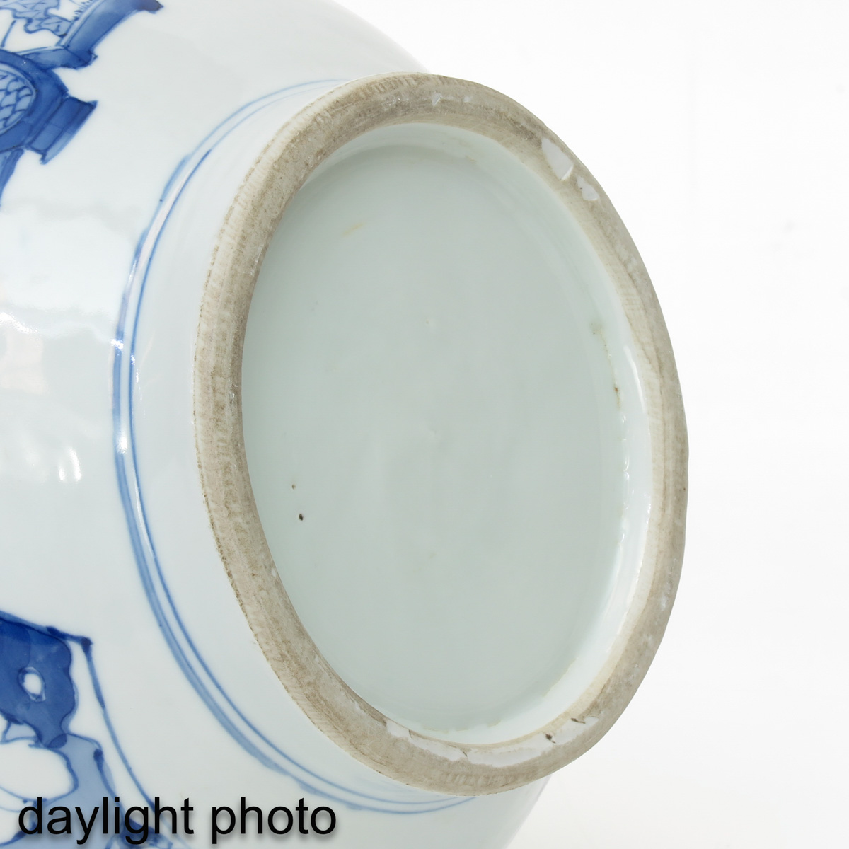 A Blue and White Vase - Image 8 of 9