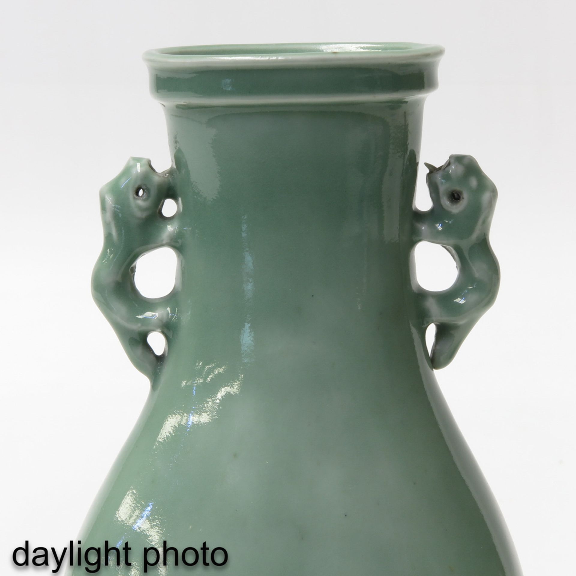 A Celadon Vase and Stemmed Cup - Image 9 of 10