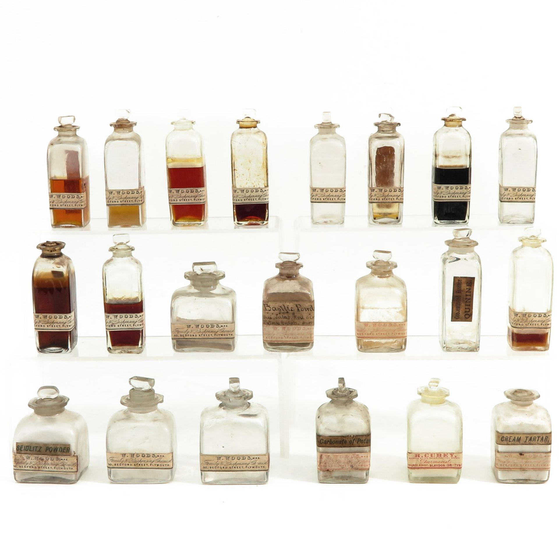 A 19th Century Travel Pharmacy - Bild 7 aus 9