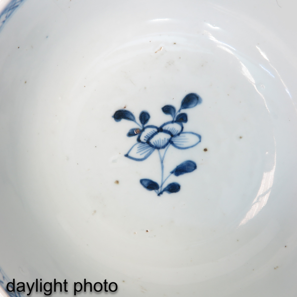 A Pair of Blue and White Bowls - Image 9 of 10