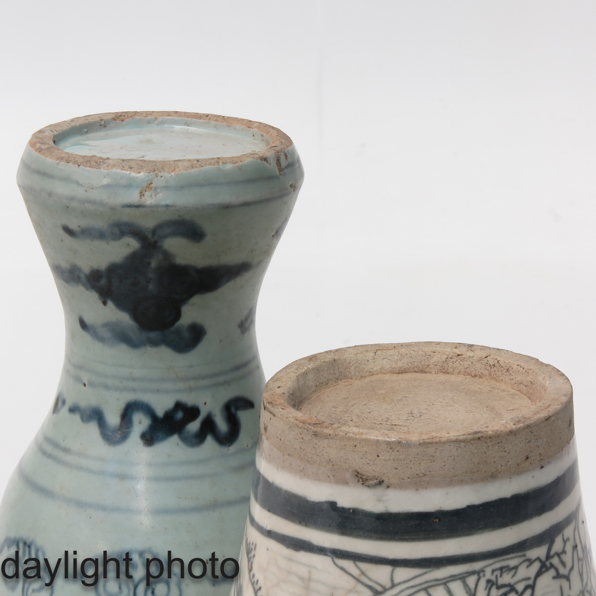 A Lot of 2 Vases - Image 8 of 10