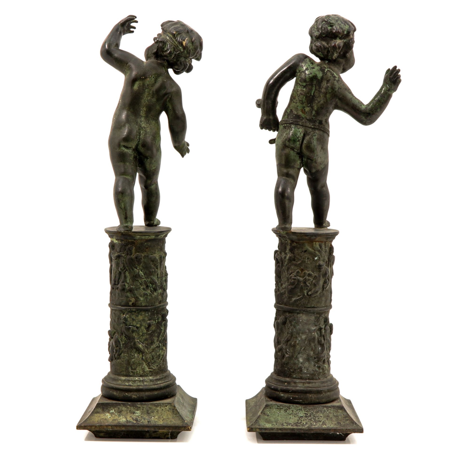 A Pair of Garden Statues - Bild 3 aus 10