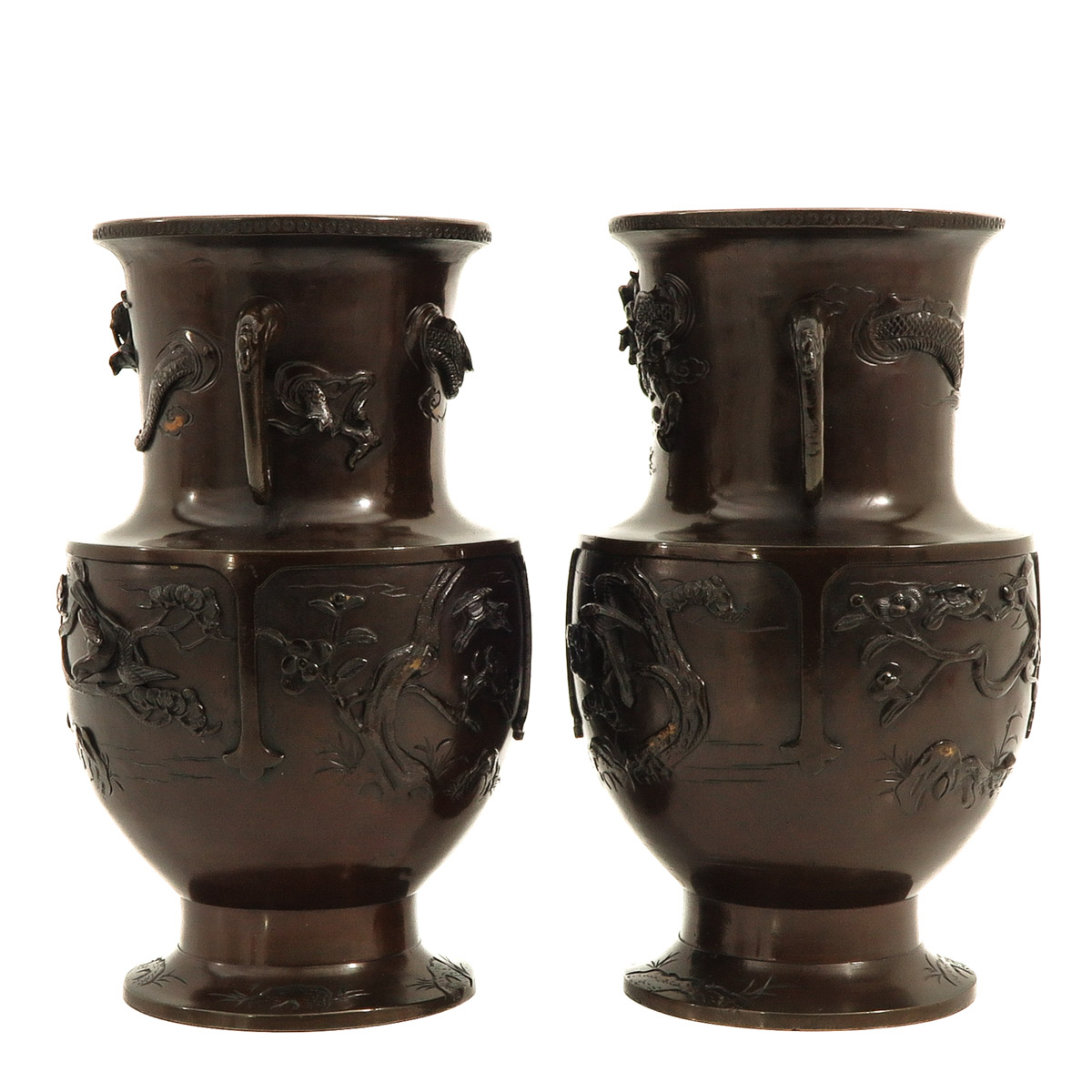 A Pair of Japanese Bronze Vases - Image 2 of 10