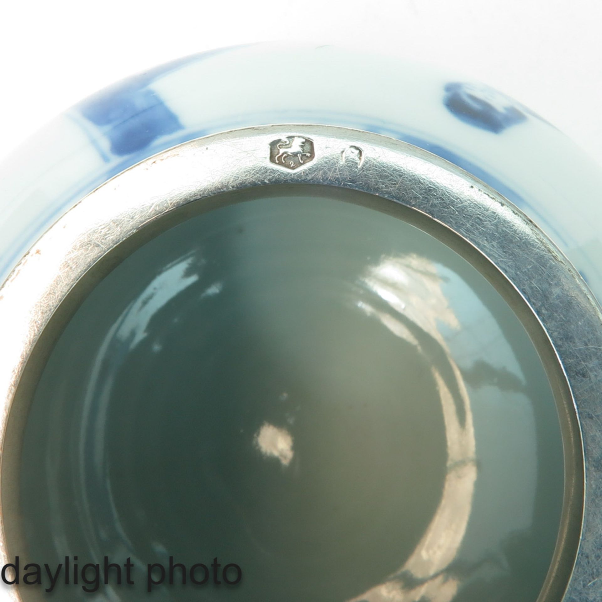 A Blue and White Teabox - Bild 10 aus 10