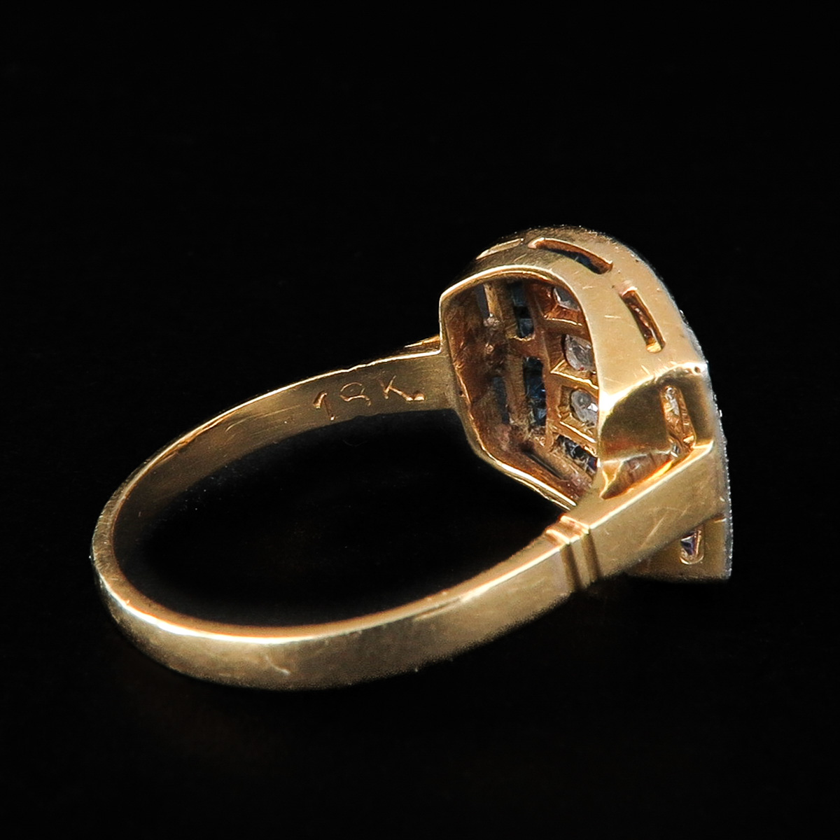 A Ladies Diamond and Sapphire Ring - Image 5 of 5