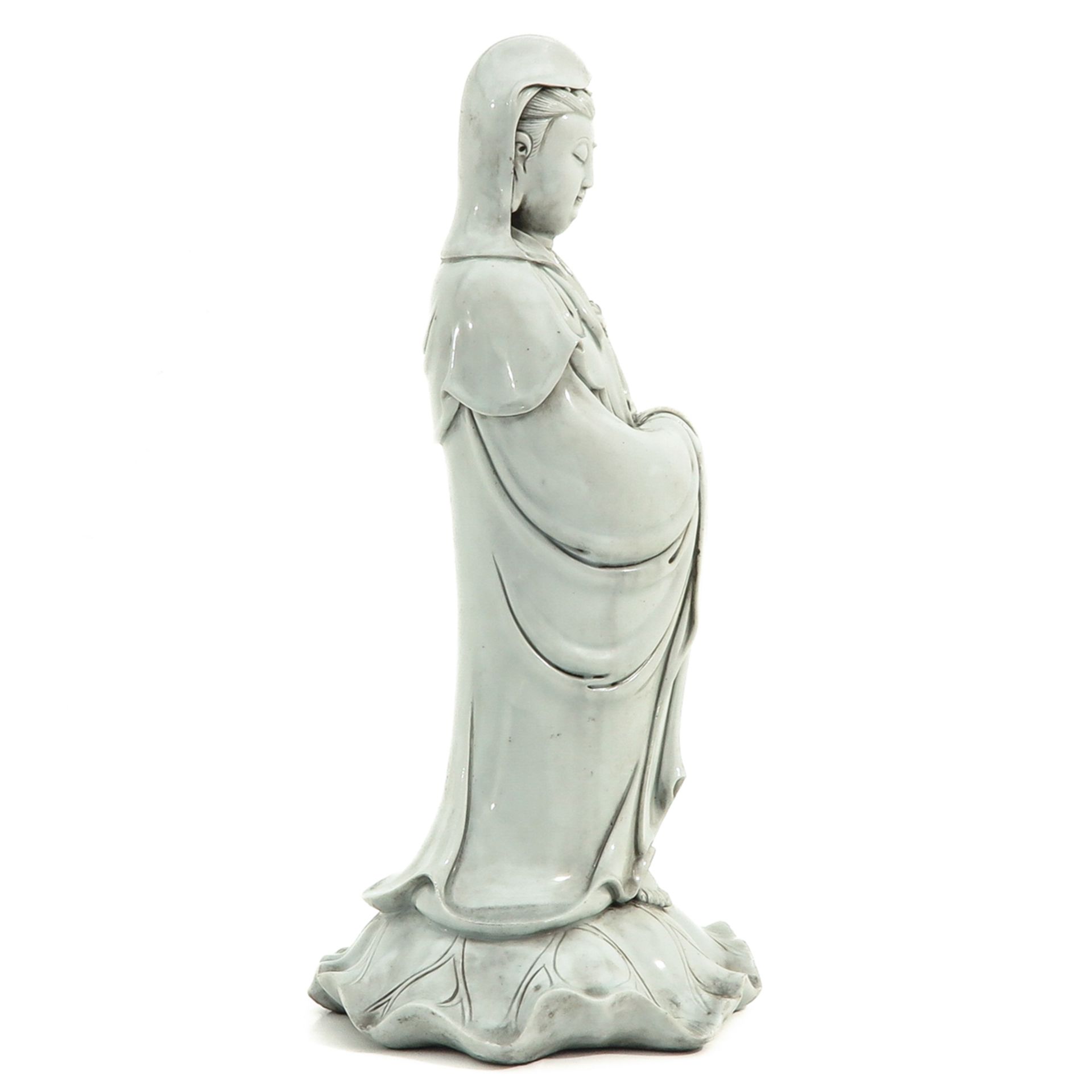 A Blanc de Chine Quanyin Sculpture - Bild 4 aus 9