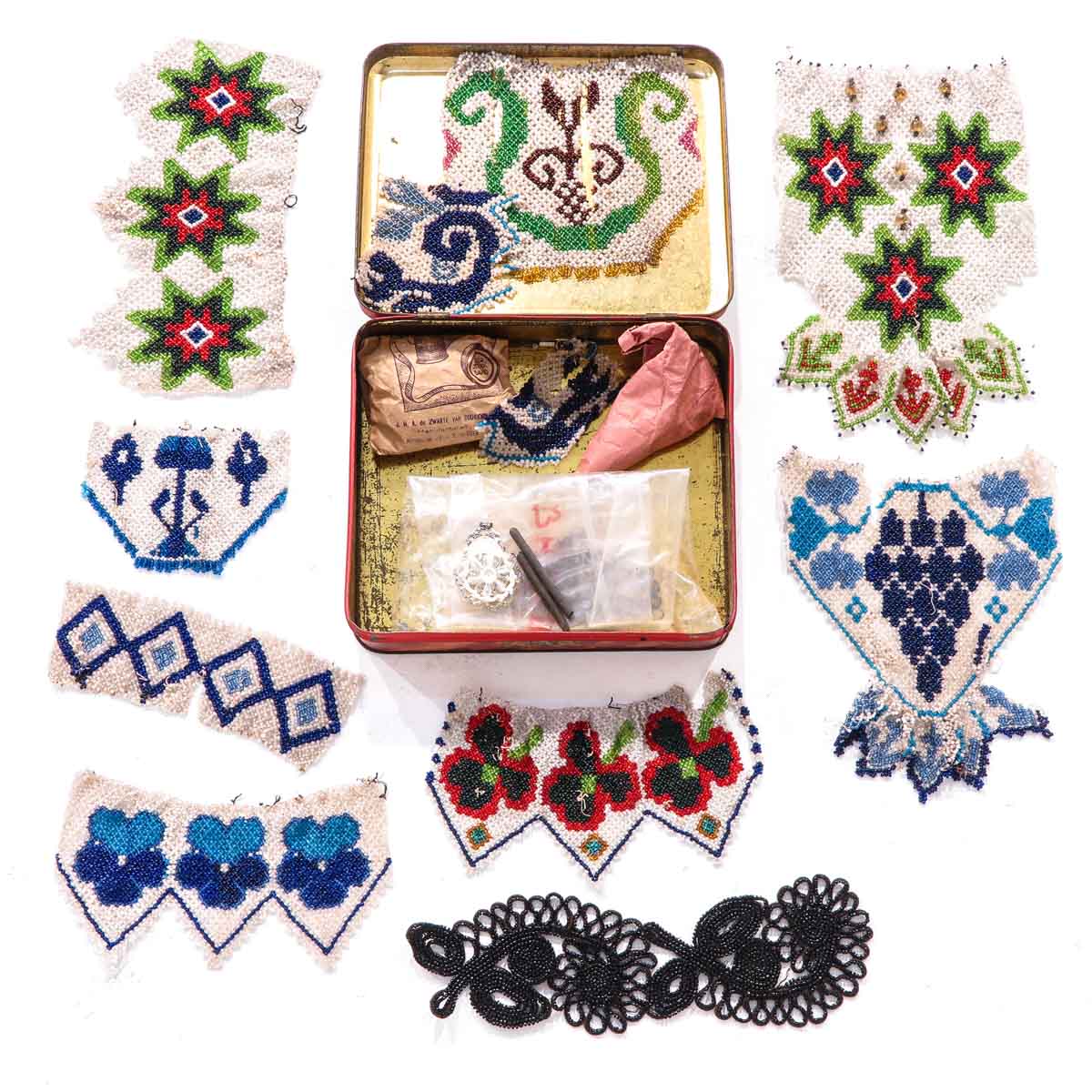 A Collection of Men and Womens Clothing and Jewerly from Traditional Dutch Dress - Image 5 of 10