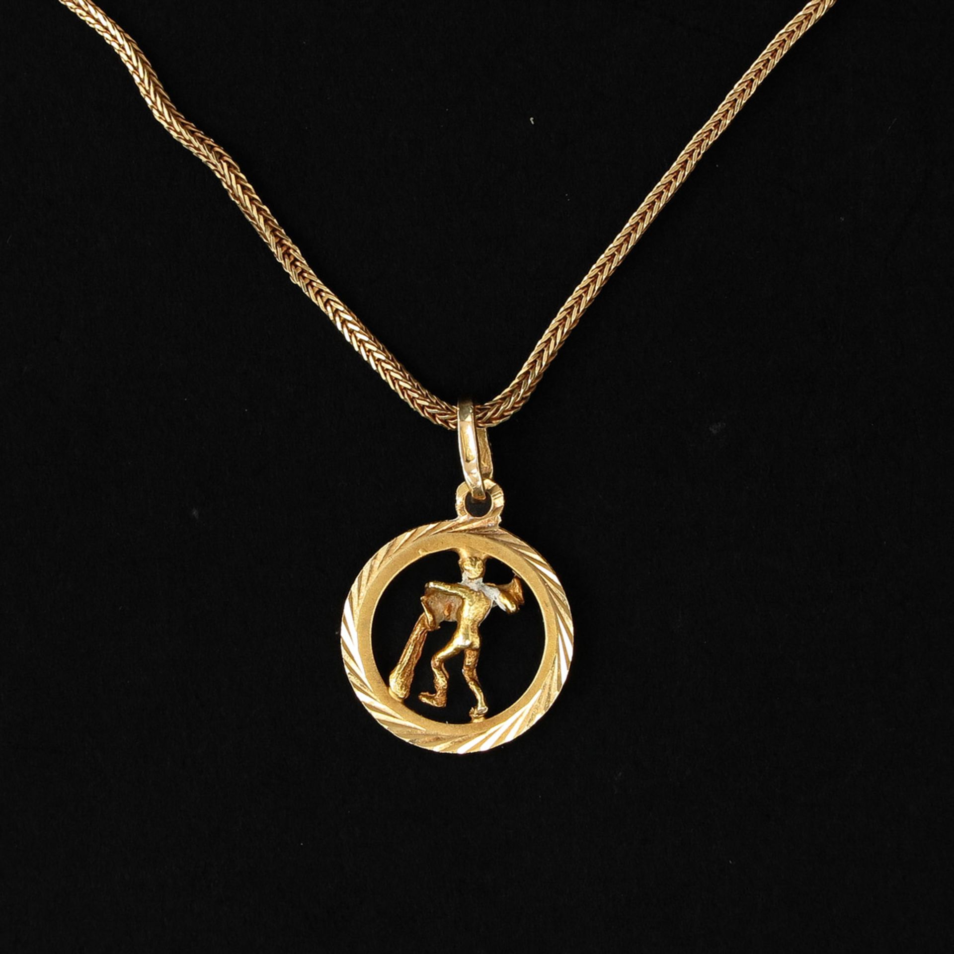 An 18k Gold Necklace with Pendant - Bild 2 aus 5