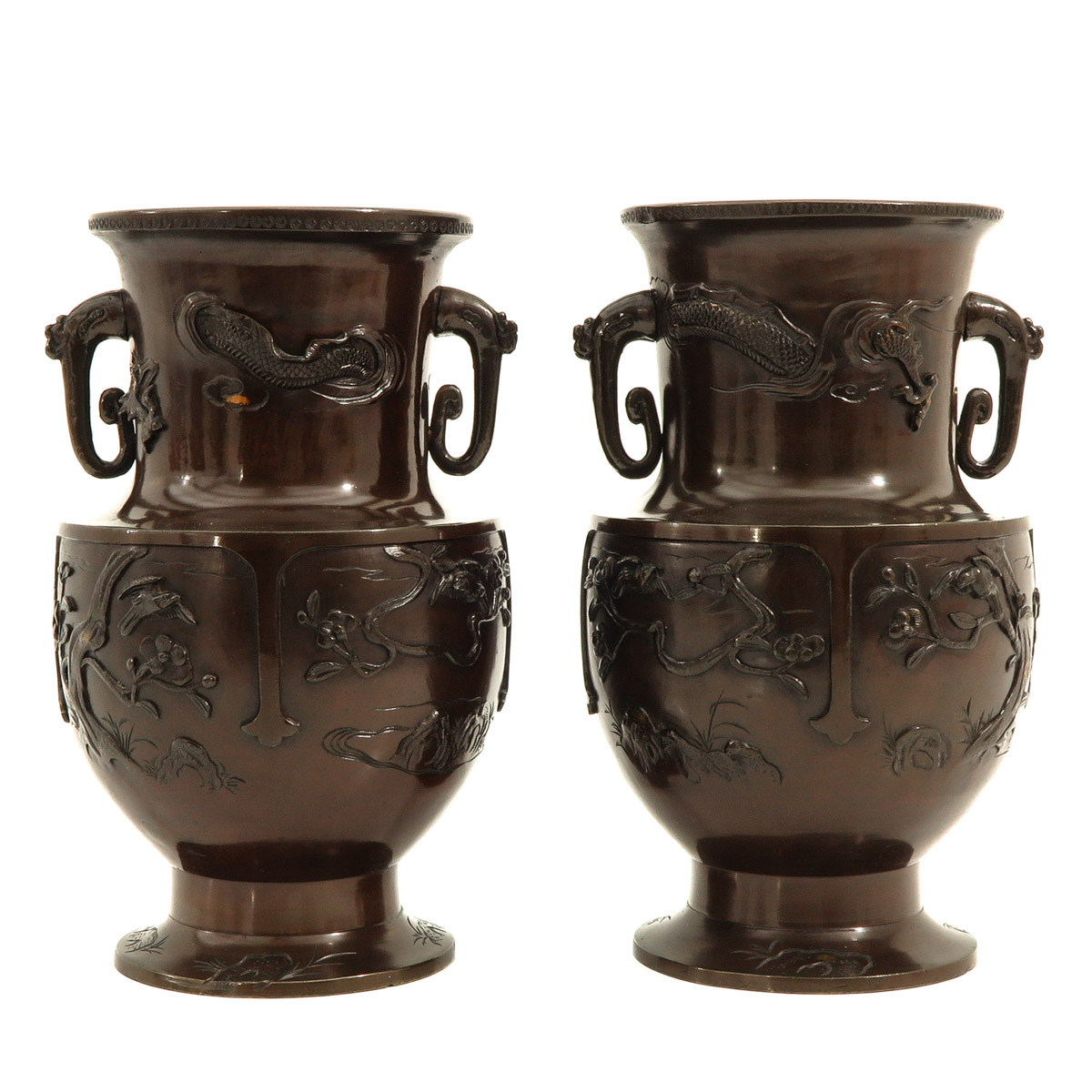 A Pair of Japanese Bronze Vases - Image 3 of 10