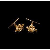 A Pair of "Double Knot" cufflinks