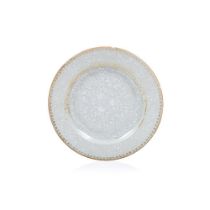 A ‘bianco sopra bianco’ plate