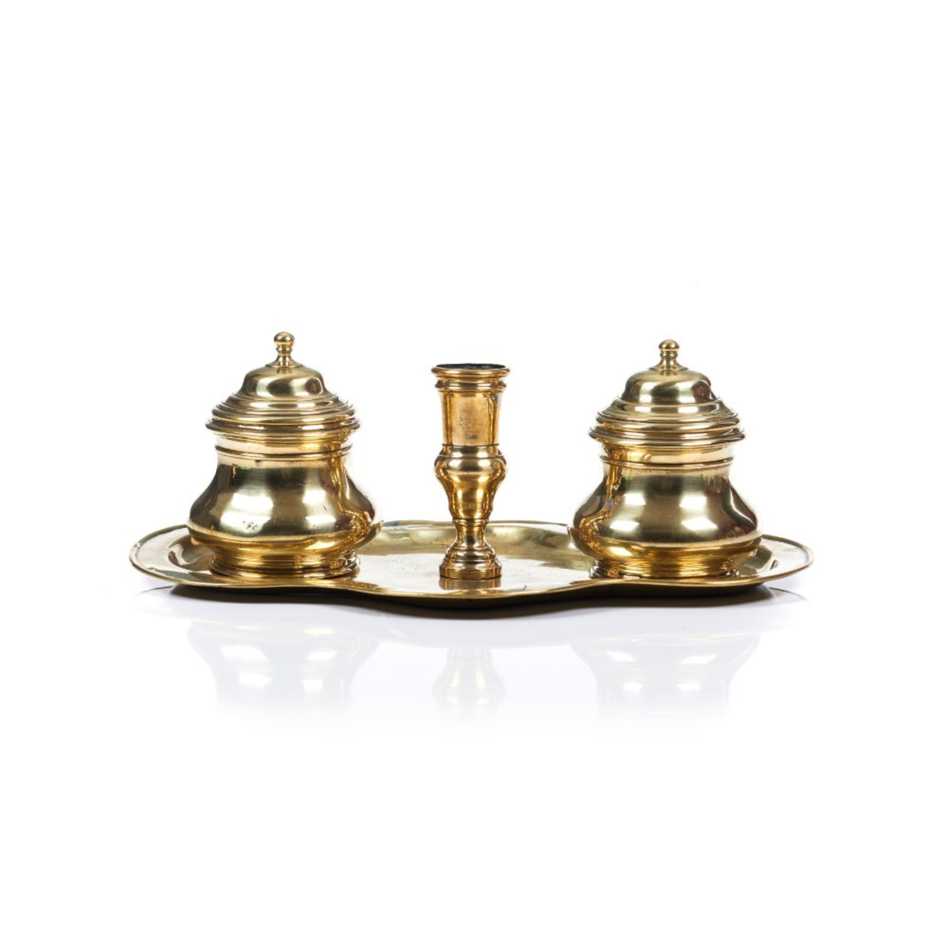 An inkstand