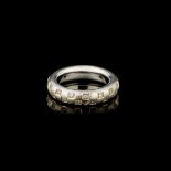  A ring band