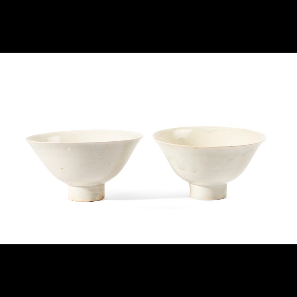  A pair of Qingbai stem bowls