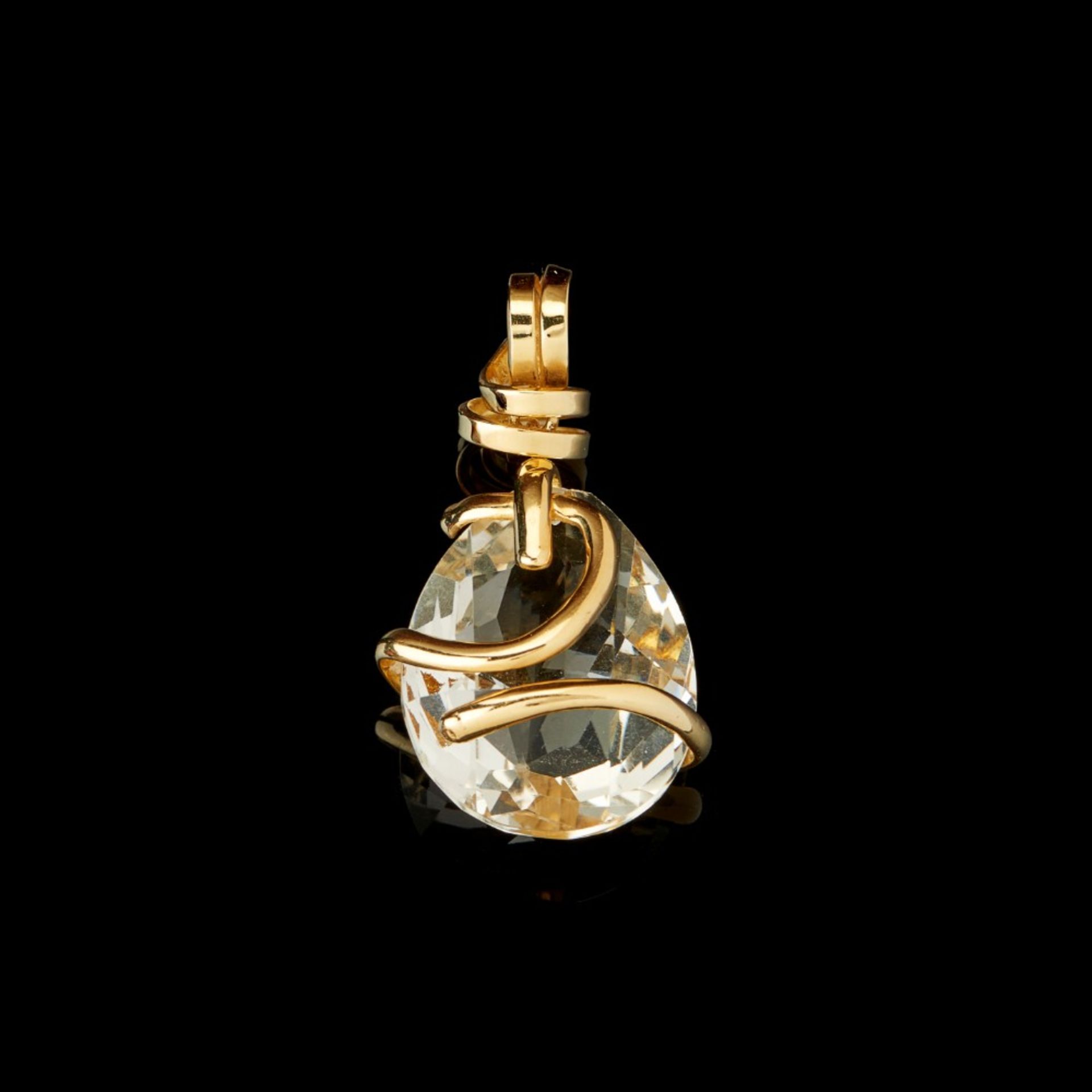  A pendant