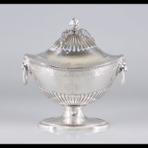 A tureen and cover