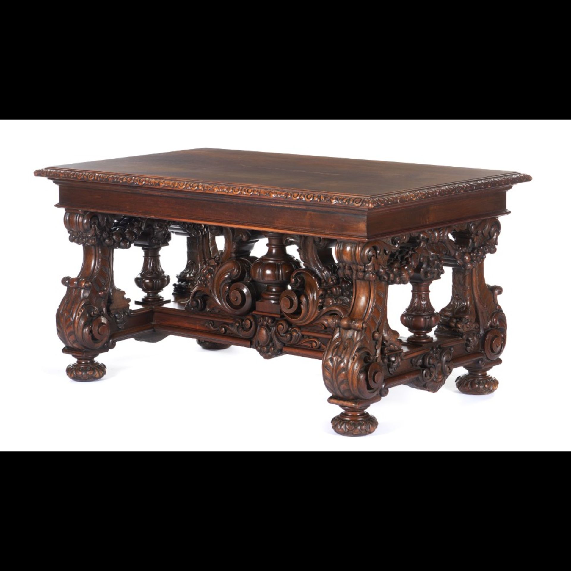  A renaissance table