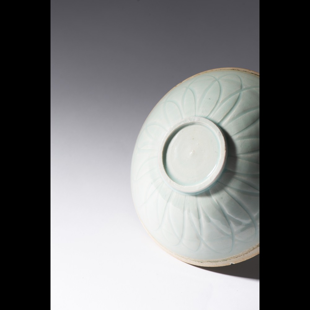  A carved Qingbai bowl  - Image 3 of 3