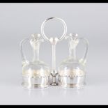  A cruet set