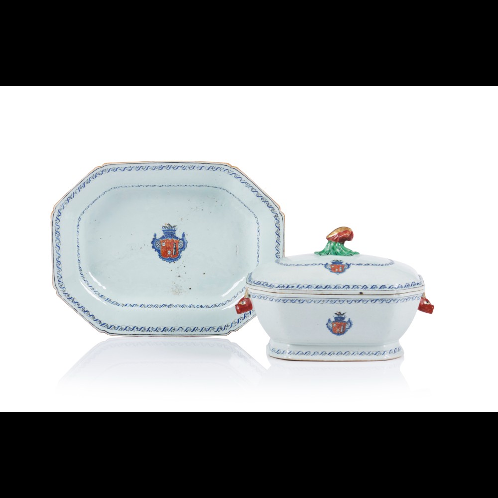  Armorial tureen with cover and tray