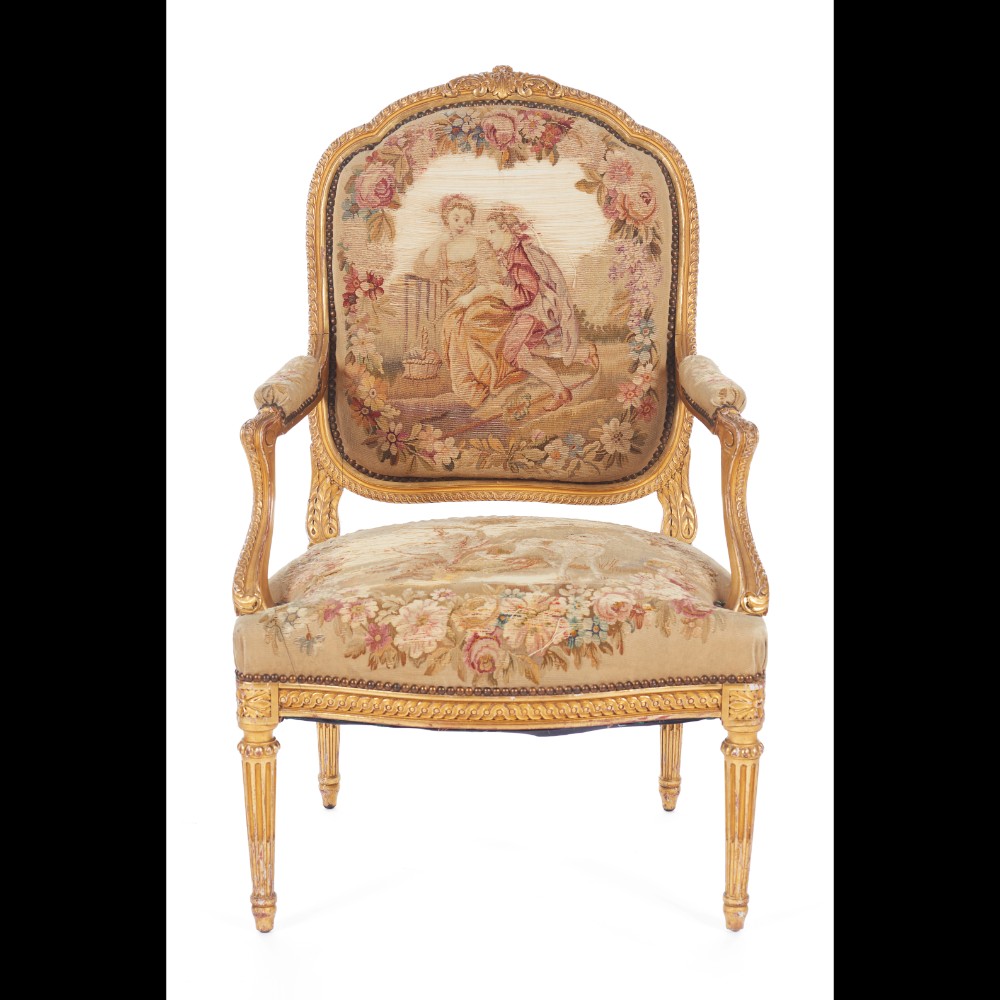  A pair of Louis XV style fauteuils and settee - Image 4 of 4