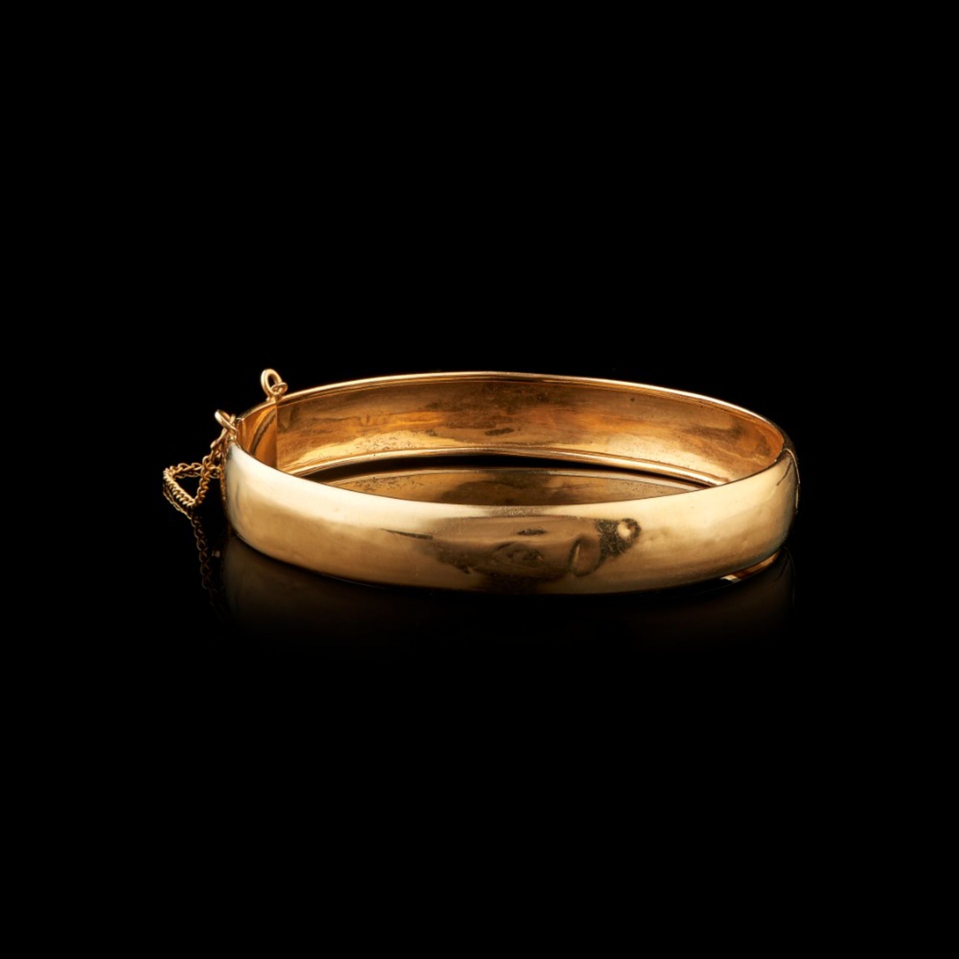  A bangle